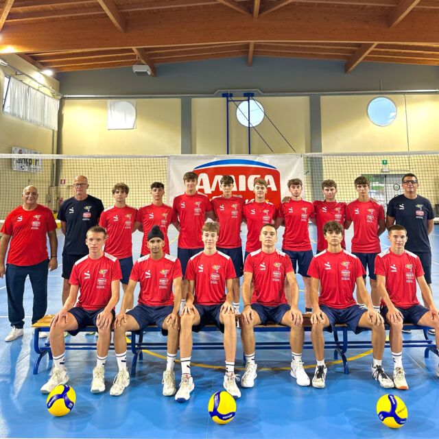 SI RIPARTE ‼️ STAGIONE 2026/2027  Ieri ha preso ufficialmente il via la nuova stagione sportiva della serie C maschile, con il ritrovo degli atleti e la presentazione dello staff tecnico e dirigenziale.
Alla guida della squadra, il nuovo allenatore Luigi Ghitti💪🏼  Buona stagione ragazzi!❤️💙